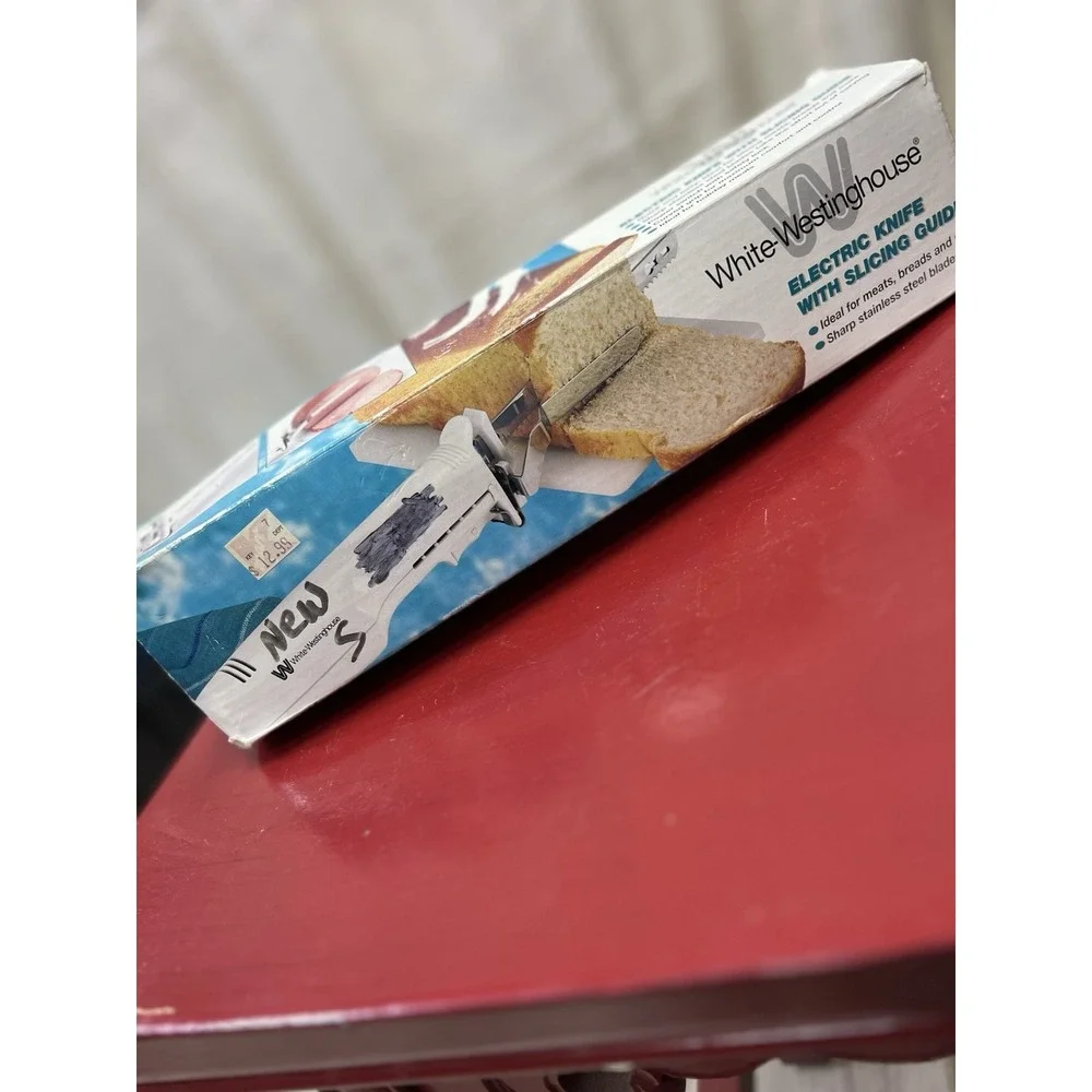1996‎ White-Westinghouse Electric Knife with Slicing Guide Model WEK9430